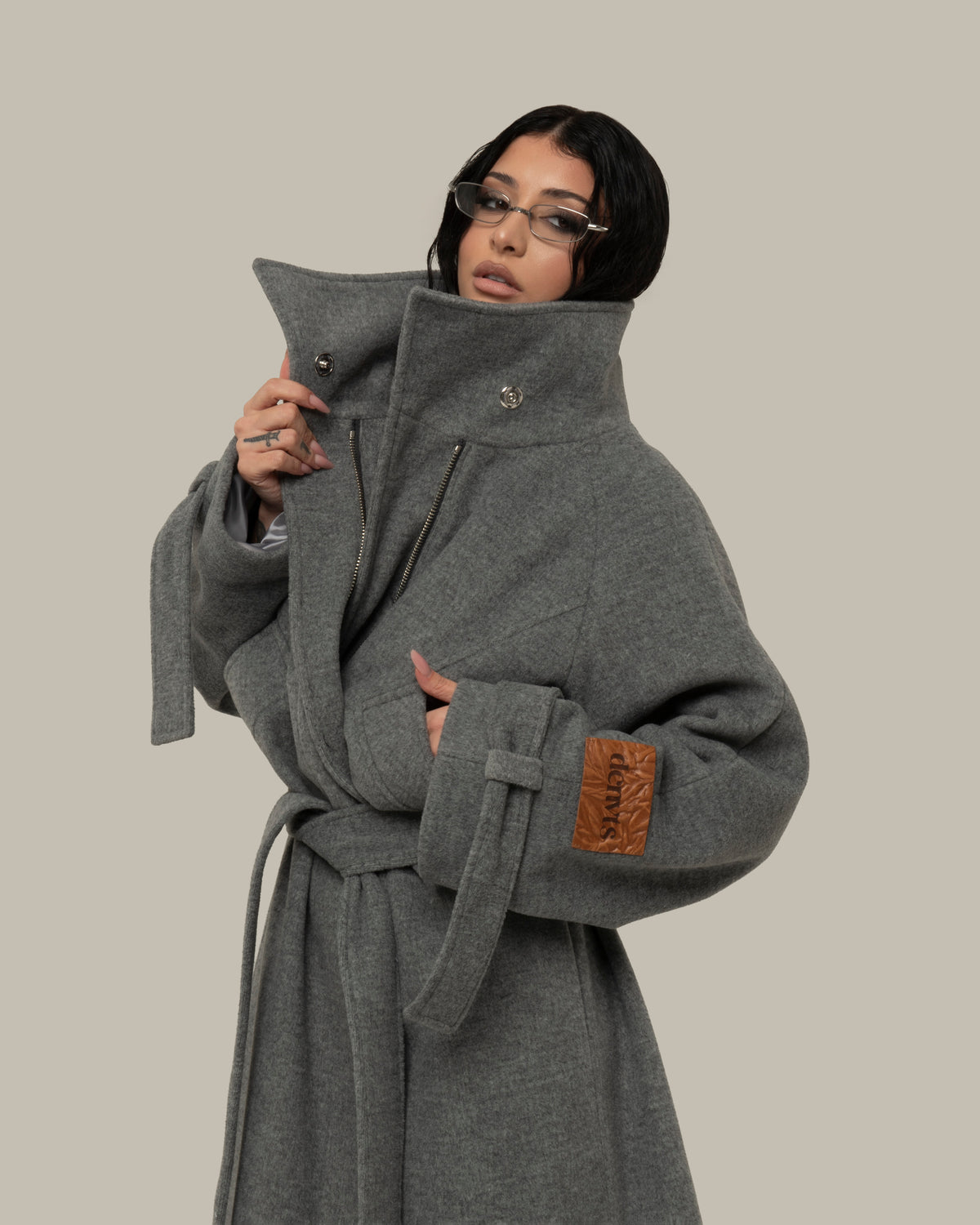MANTEAU GRIS ANTI SOCIAL