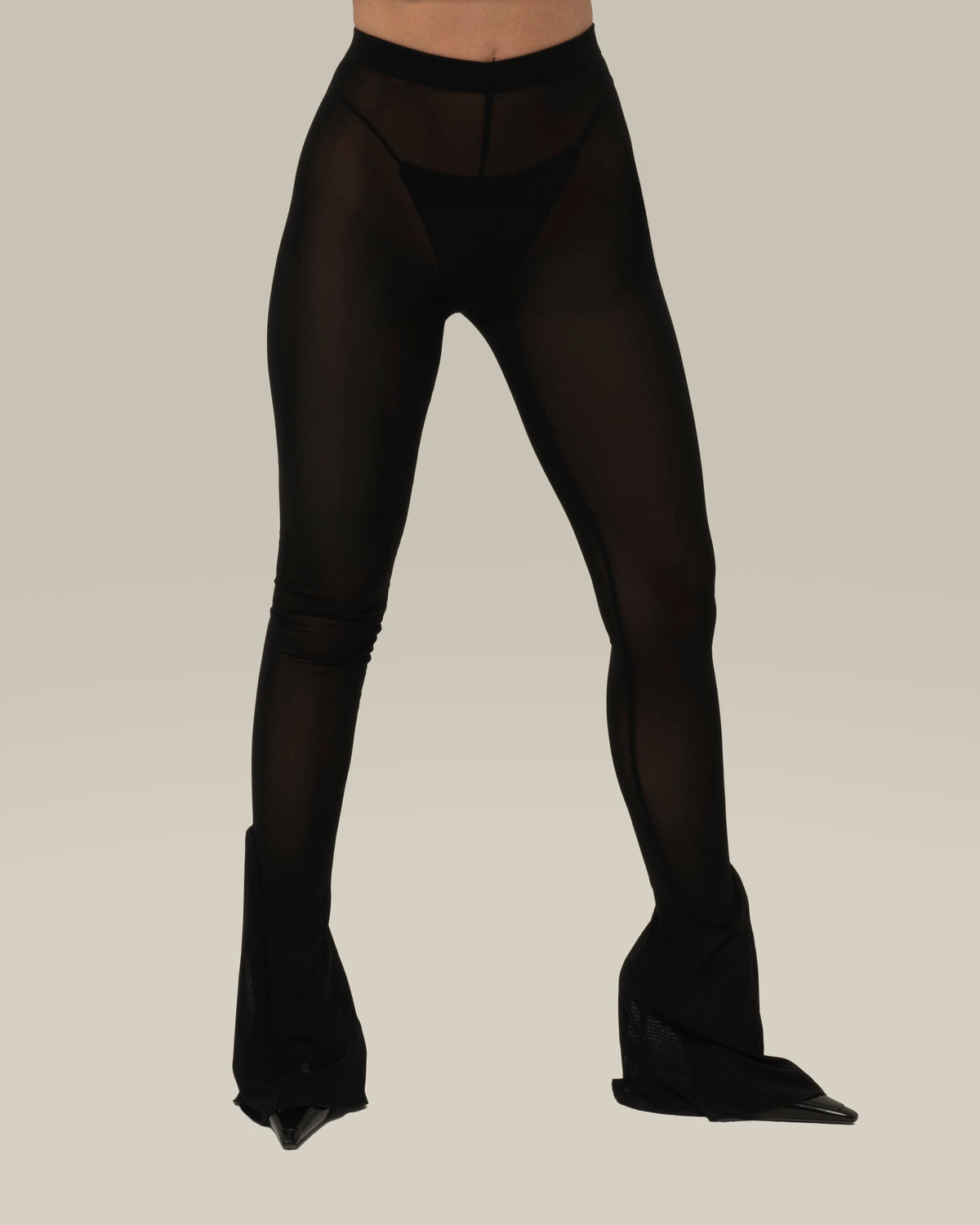 LE PANTY NOIR