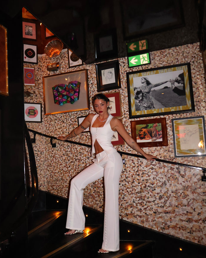 COSTUME — Le pantalon blanc