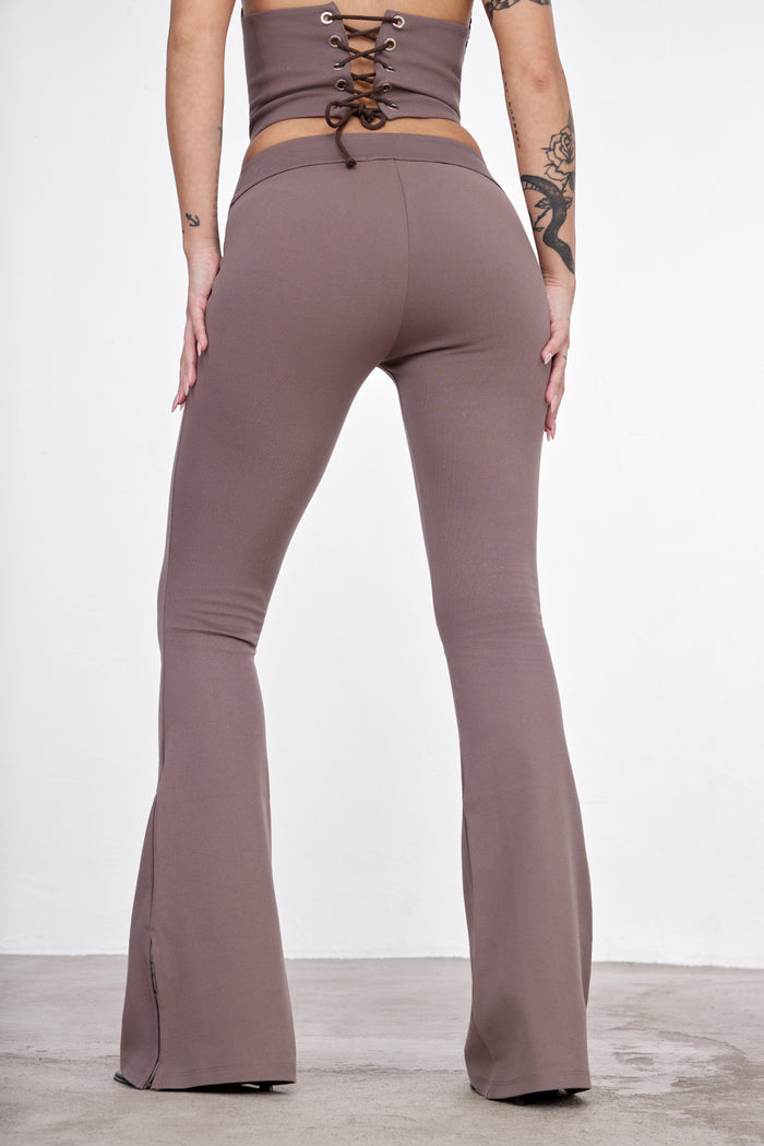 PANTALON ÉVASÉ LONGLINE KAKI